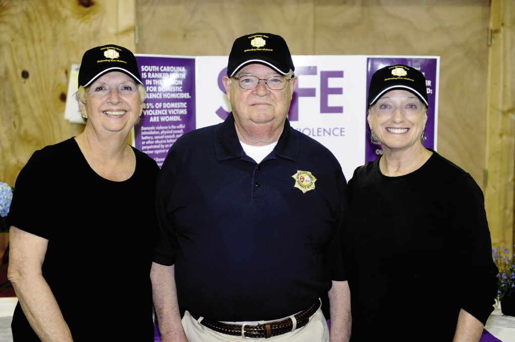 Vicki Bourus, Sheriff Lane Cribb and Beverly Kennedy