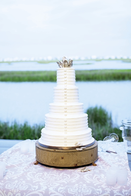 Southern Charms: From the food and cake to a cigar dock and coastal decor, all gave a nod to the South.