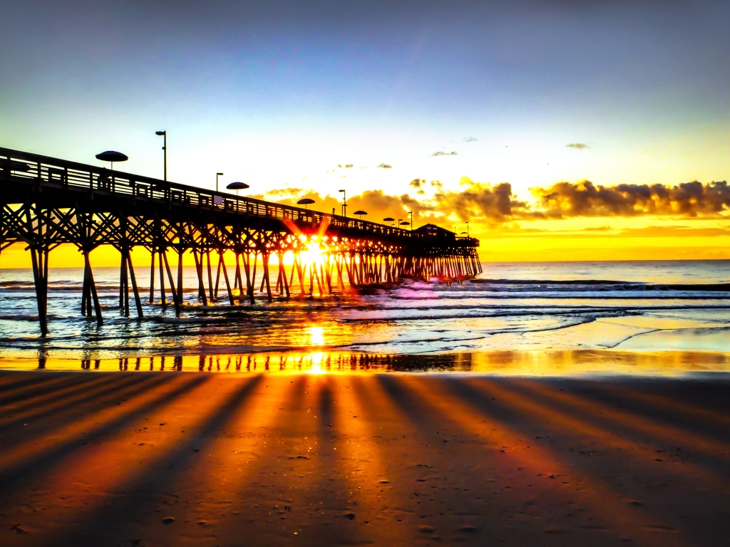 4th of July Sunrise, Photographer: Jamie Gainey, Where: Second Avenue Pier, Myrtle Beach