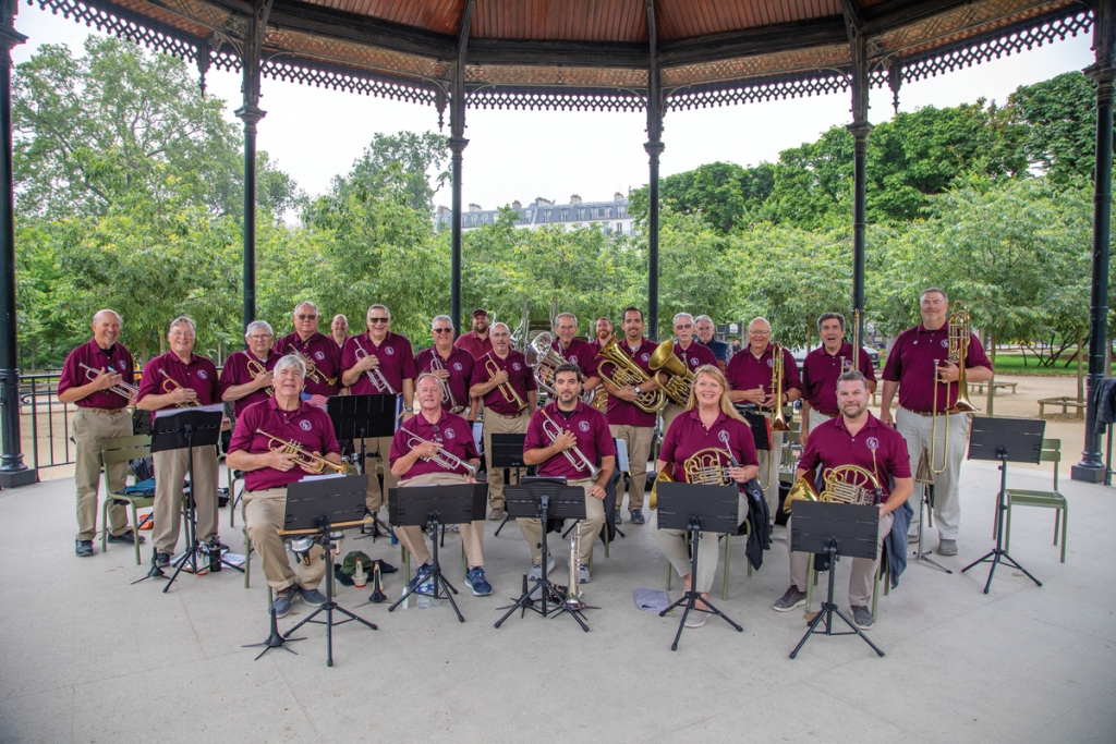 While in Paris, the band performed at Luxembourg Gardens.