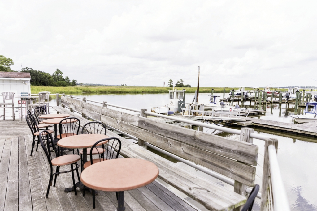 A Meal With A View:  Belle Isle, three miles south of Georgetown, allows visitors gorgeous views of Winyah Bay.