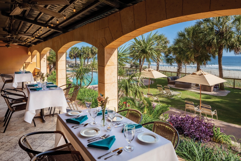 The open air veranda at the Cypress Room