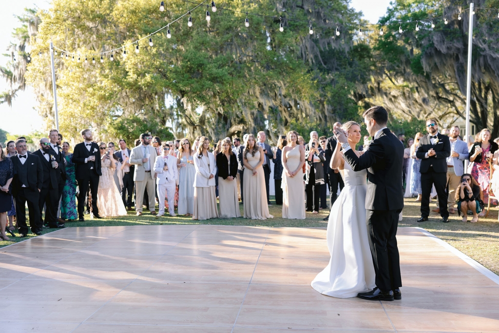 Sealed with a kiss  From the intimate ceremony to the romantic reception outdoors to the final kiss farewell, Mariah and Errett loved sharing their special day with friends and family.