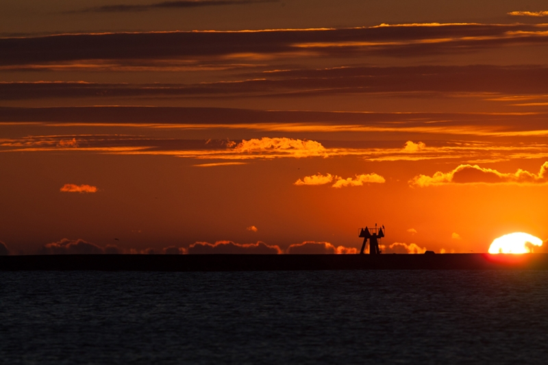 Reg Daves, &quot;South Jetty Sunrise&quot;