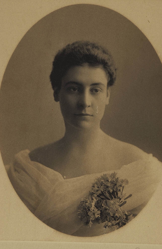 Annie Griffen in a circa 1897 photo, the time of her marriage to Bernard Baruch. Due to Bernard’s career as a “speculator” on Wall Street and his Jewish faith, Annie’s father objected to the match.